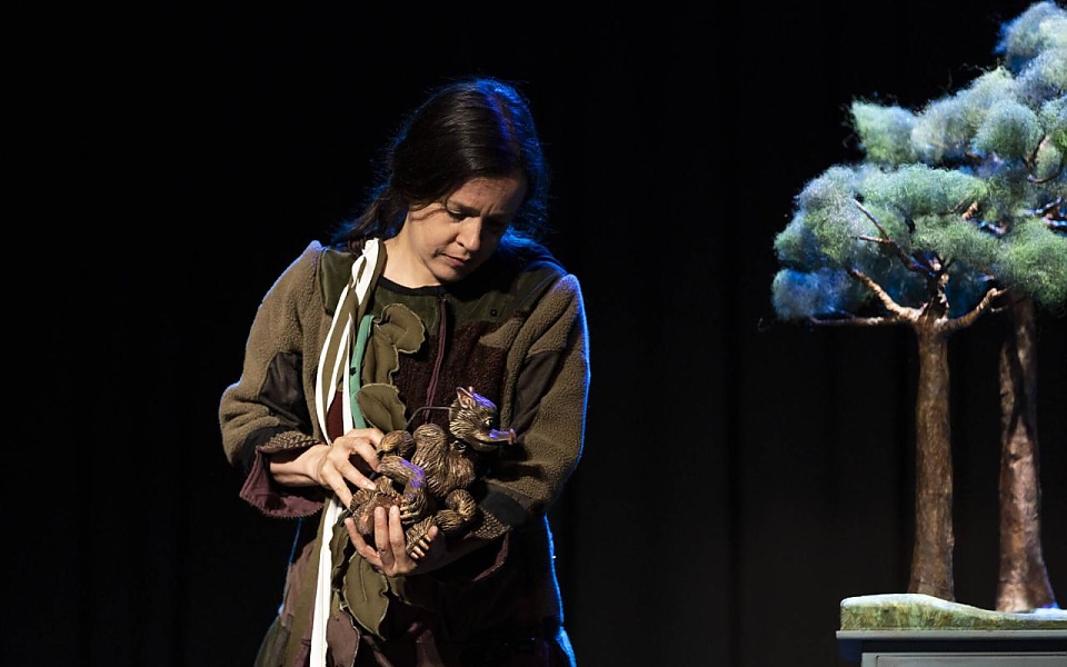 MÁRCIA LEITE (Portugal) presenta: "EL OSO QUE NO FUE"