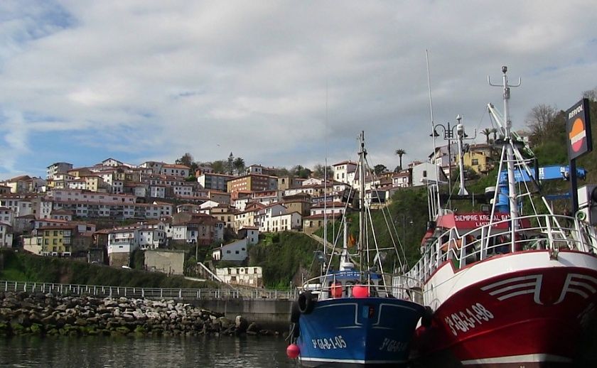 Puerto de Llastres (© Club náutico Bahía de Lastres)