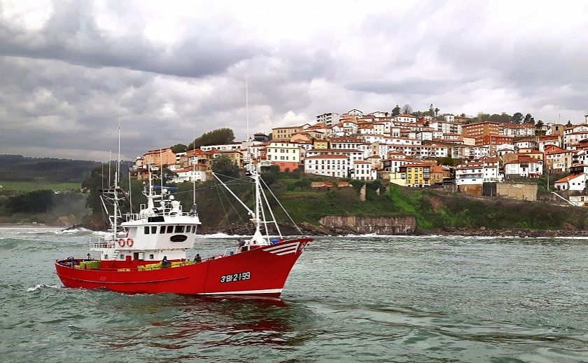 Puerto Llastres (© Javi Pardo)